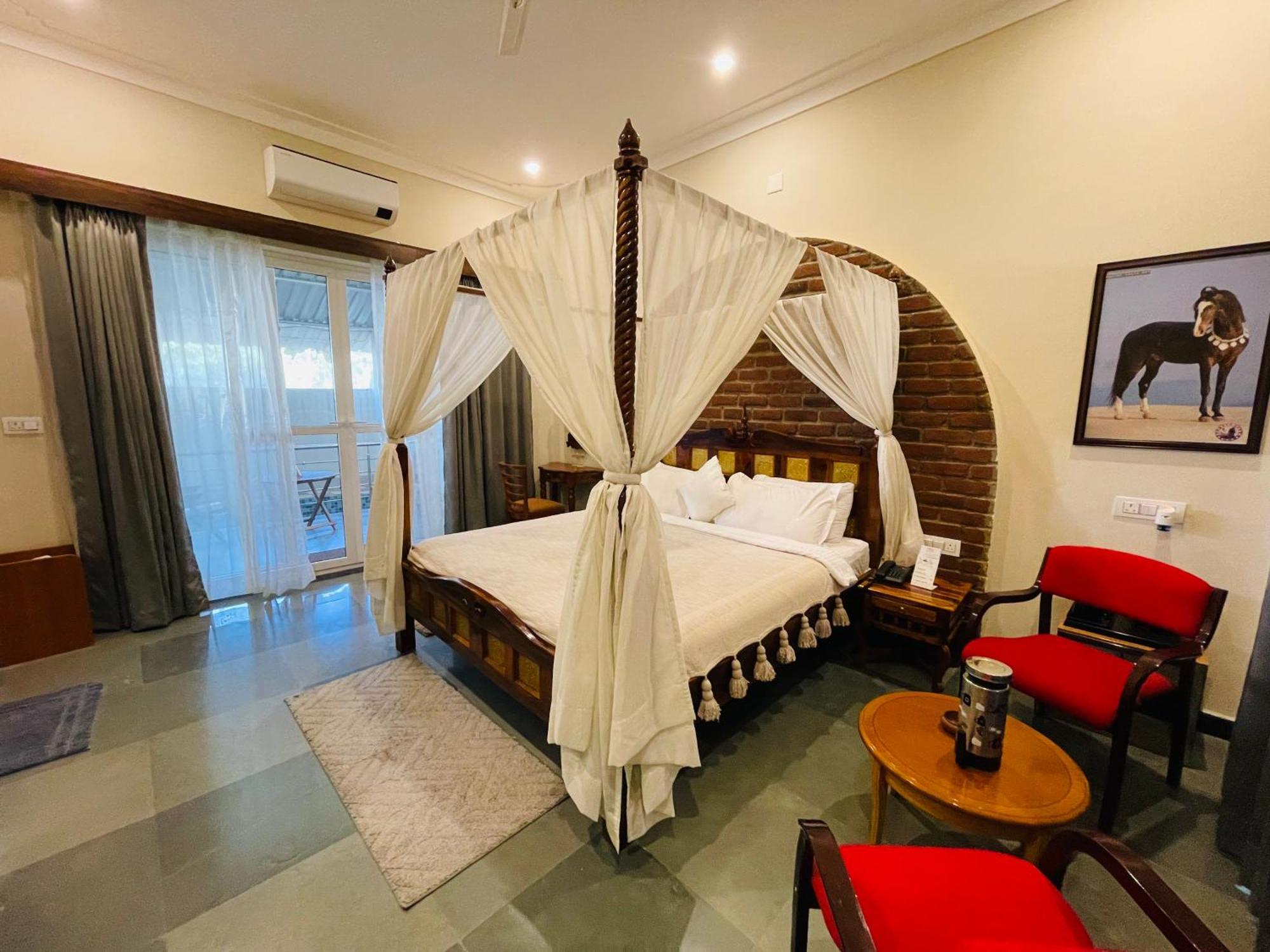 Dev Villa Resort Rajsamand Luaran gambar